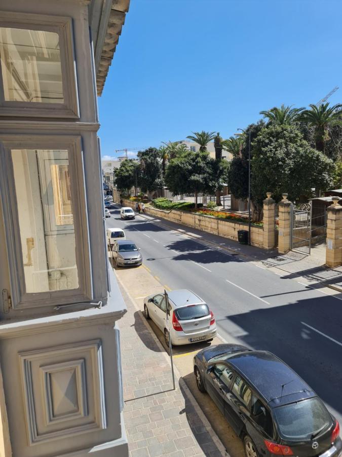 District Ξενοδοχείο Victoria Εξωτερικό φωτογραφία